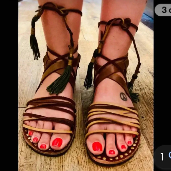 Free people Willow gladiator sandal size 6 Brown leather green tassels wrap boho - Picture 5 of 15